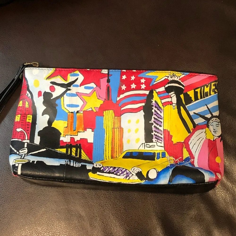 SHARIF 1827 ARTISTIC EXPRESSIONS NYC Statue Of Liberty Taxi Hand-painted Clutch